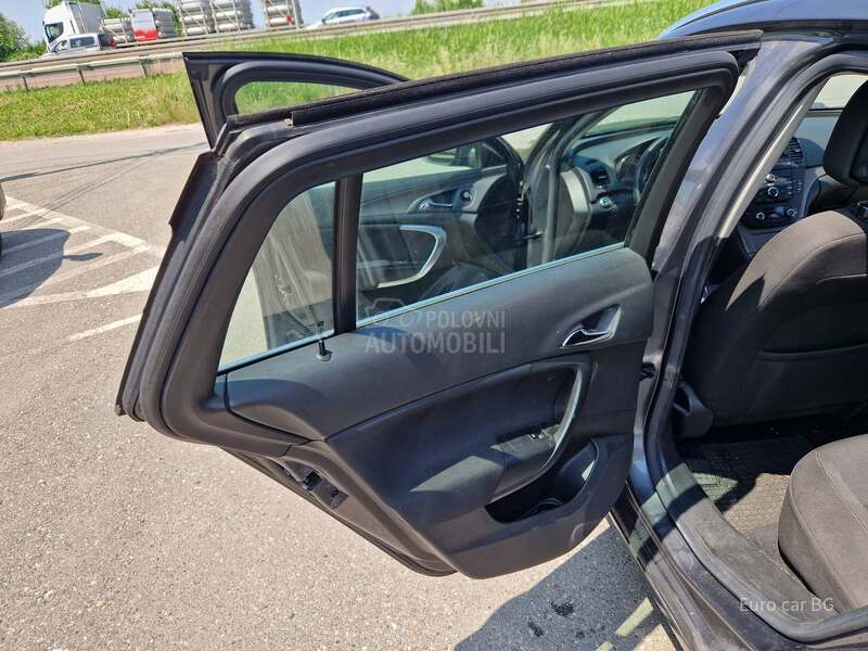 Opel Insignia A K C I J A