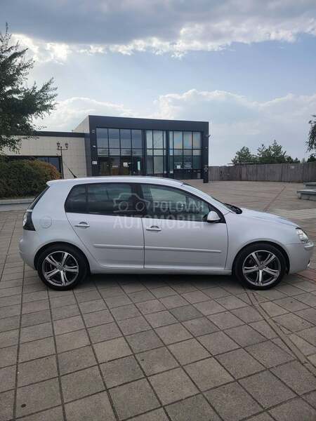 Volkswagen Golf 5 