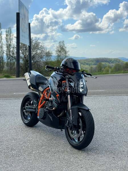 KTM SuperDuke 990R restajling