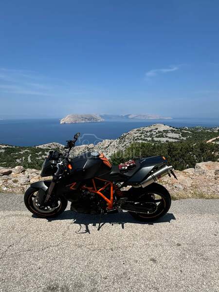 KTM SuperDuke 990R restajling