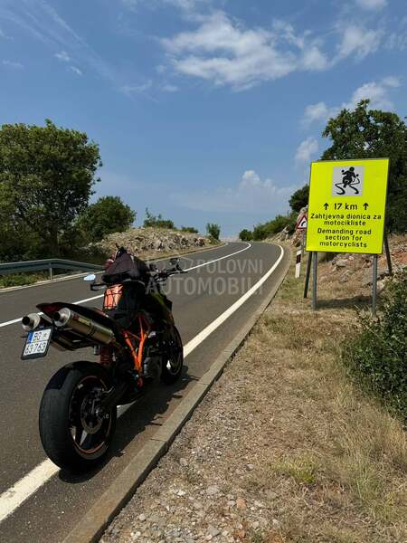 KTM SuperDuke 990R restajling