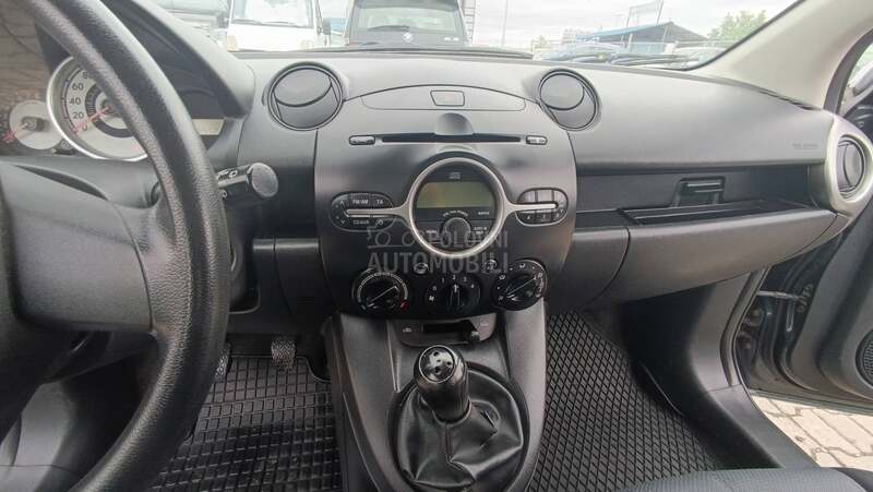 Mazda 2 1.3  CE PRO