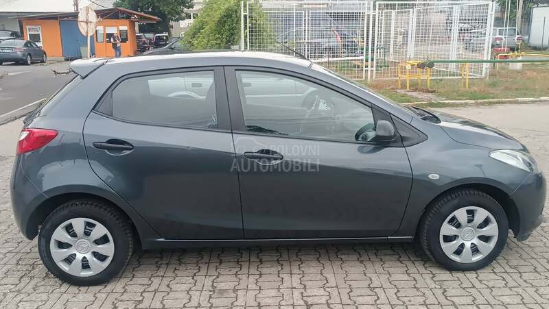 Mazda 2 1.3  CE PRO