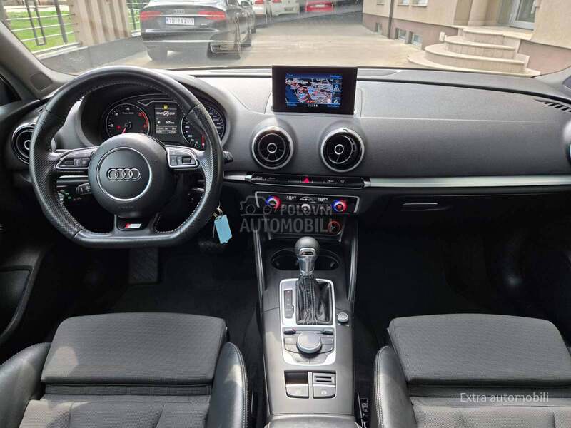 Audi A3 S-line/pano