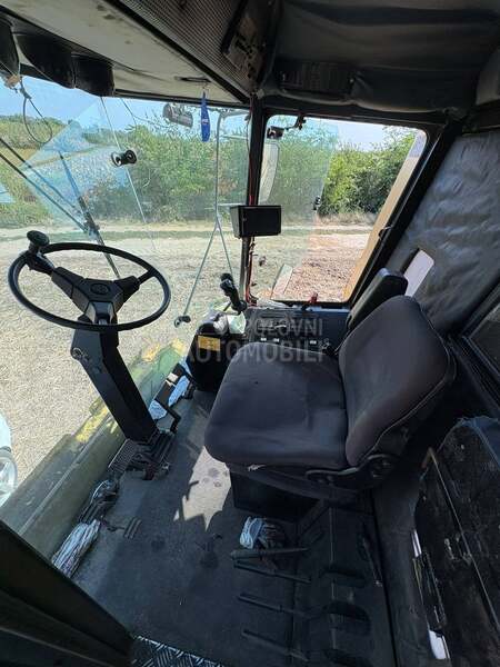 New Holland TF42