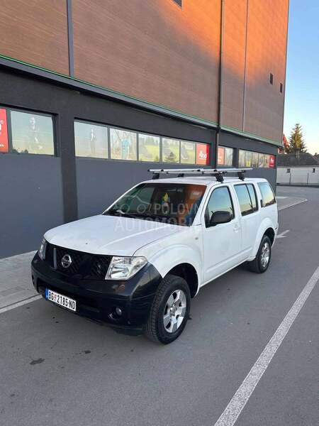 Nissan Pathfinder 
