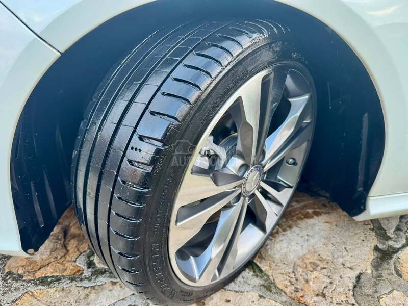 Mercedes Benz CLA 180 CDI  LED  109K.S