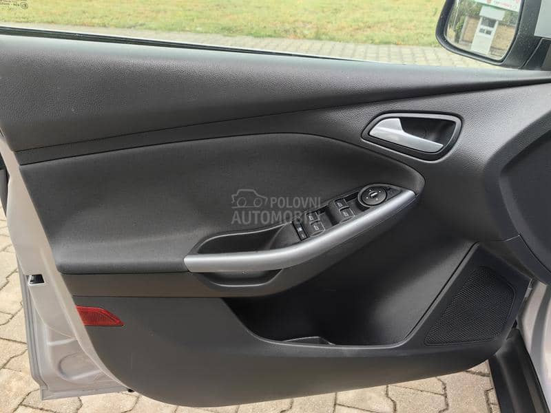 Ford Focus 1.6TDCI TITANIUM Ford Focus 1.6TDCI TITANIUM
