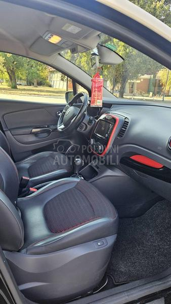 Renault Captur HELLY HENSEN