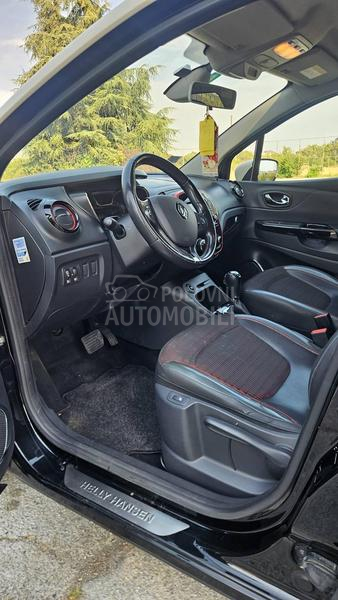 Renault Captur HELLY HENSEN