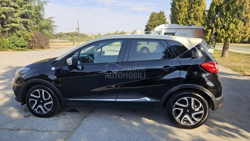 Renault Captur HELLY HENSEN