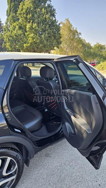 Renault Captur HELLY HENSEN