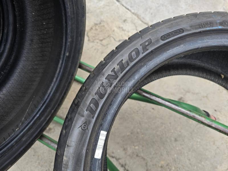 Dunlop 215/40 R17 Letnja