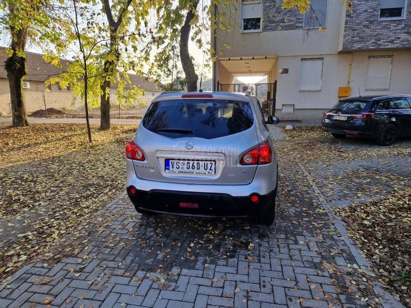 Nissan Qashqai + 2 