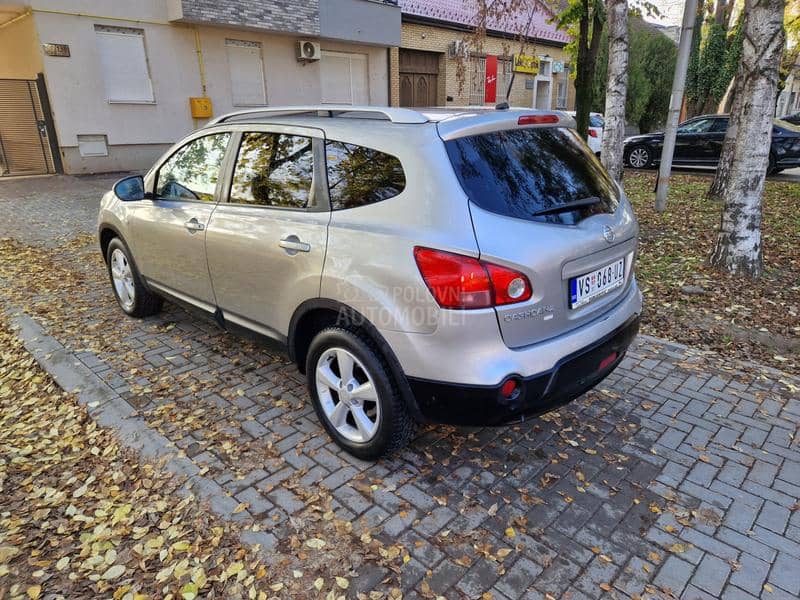 Nissan Qashqai + 2 