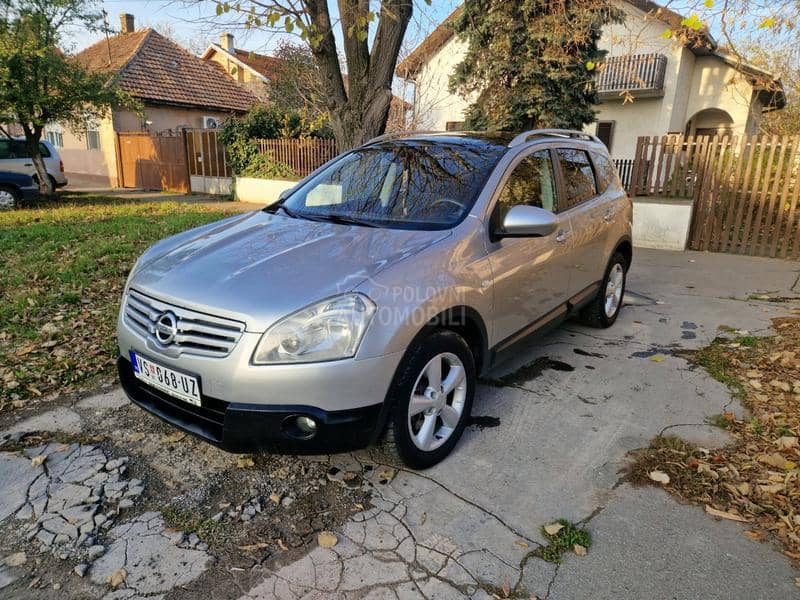 Nissan Qashqai + 2 