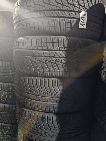 Hankook 205/45 R17 Zimska