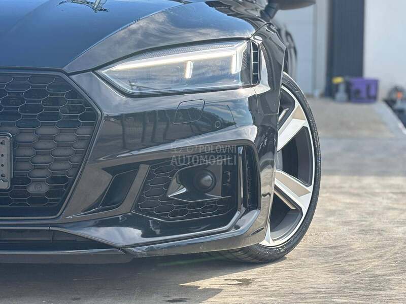 Audi RS5 