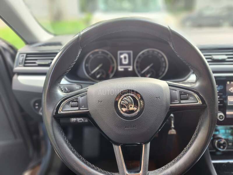 Škoda Superb III