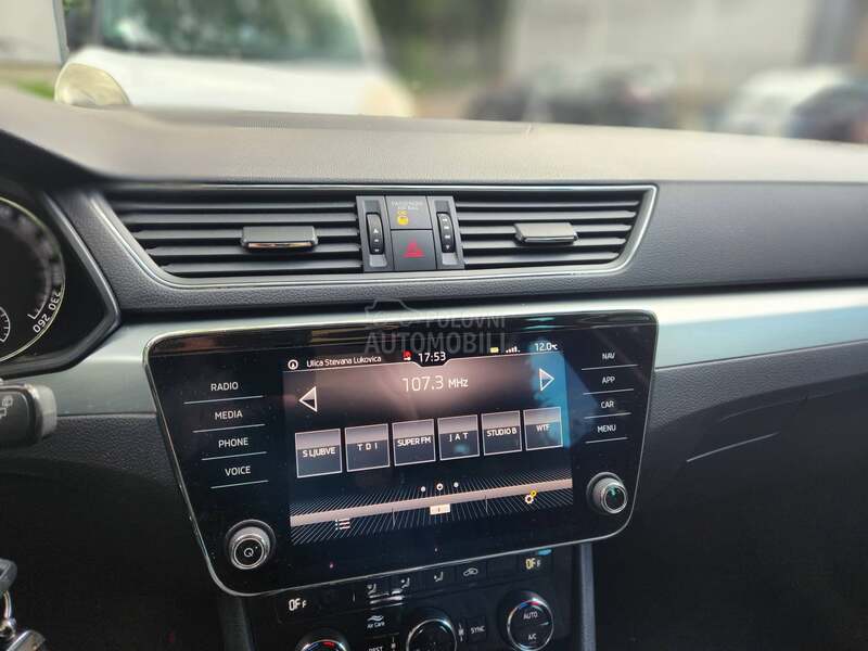 Škoda Superb III