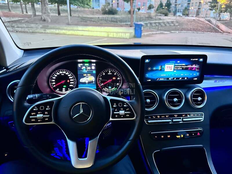 Mercedes Benz GLC 300 
