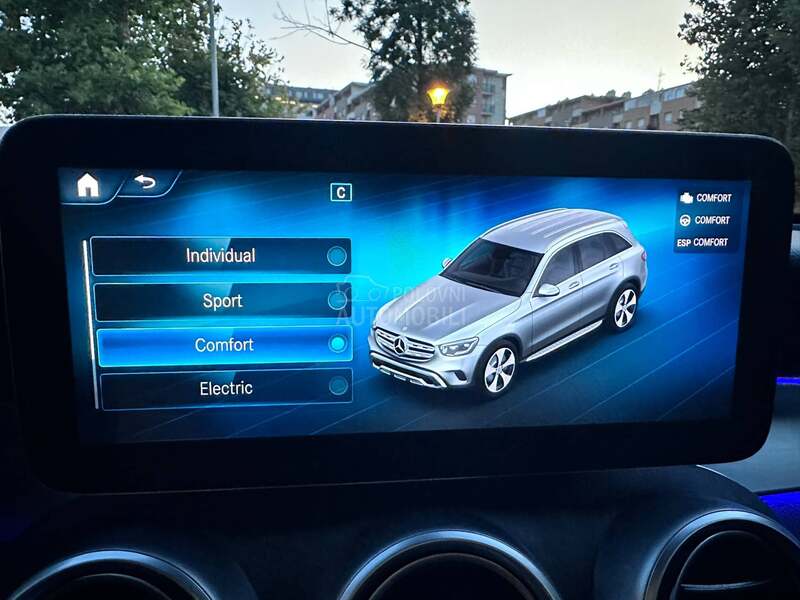 Mercedes Benz GLC 300 