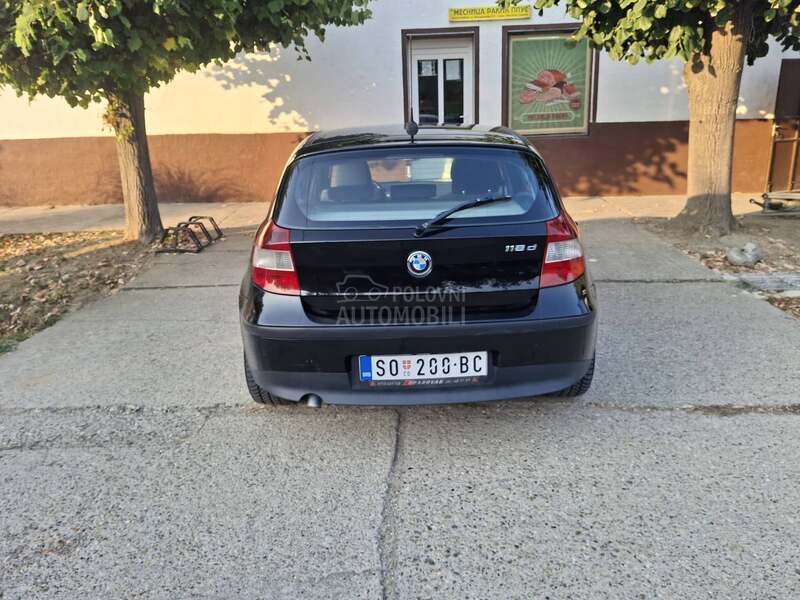 BMW 120 