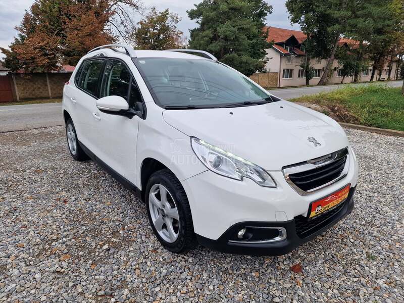 Peugeot 2008 1.2 N0V