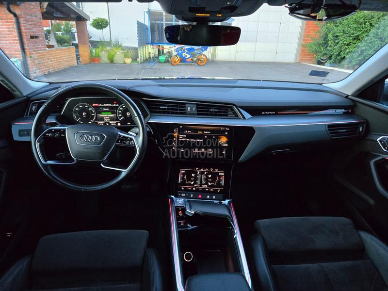 Audi e-tron 55/air/matrix/360
