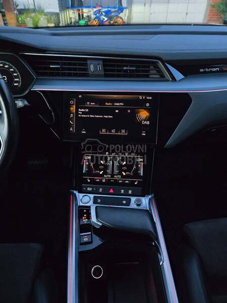 Audi e-tron 55/air/matrix/360