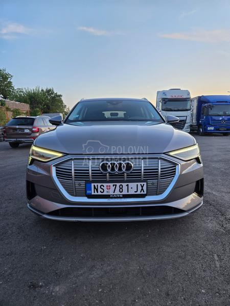 Audi e-tron 55/air/matrix/360