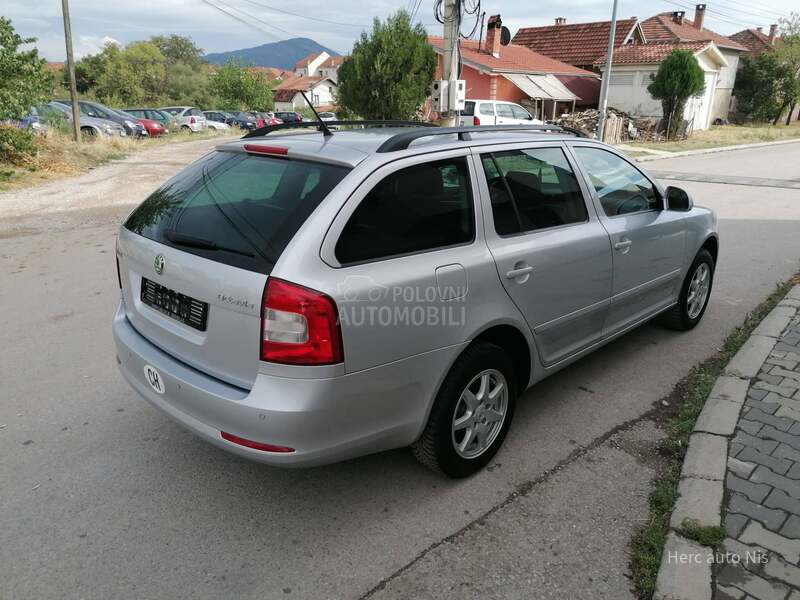 Škoda Octavia 2.0tdi STYLE 4x4 CH