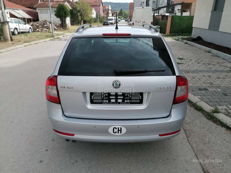 Škoda Octavia 2.0tdi STYLE 4x4 CH
