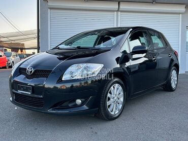 Toyota Auris 1.6 LUNA CH
