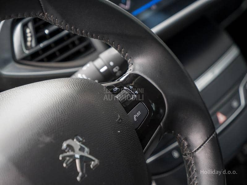 Peugeot 308 1.2PureTech Led Nav