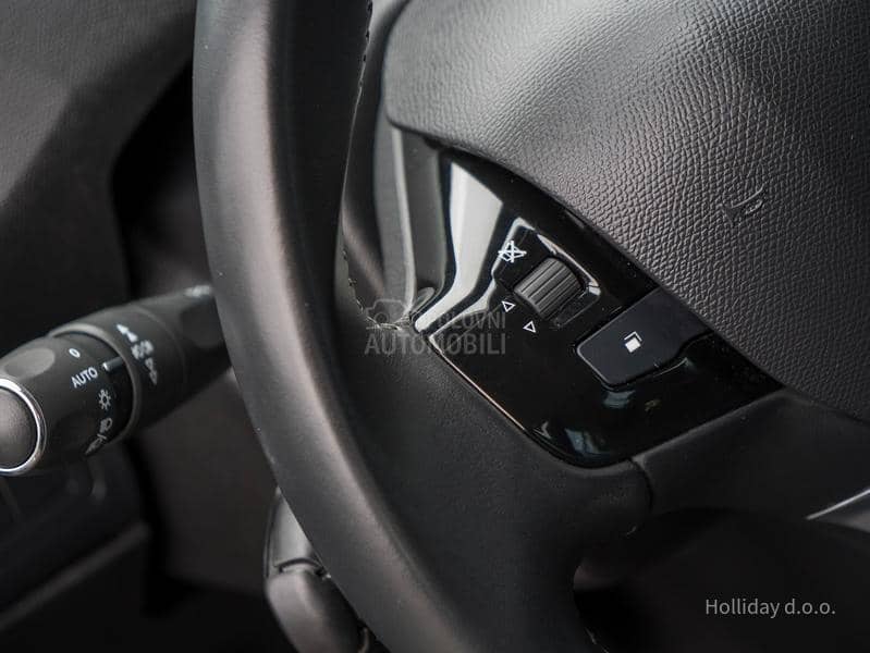 Peugeot 308 1.2PureTech Led Nav