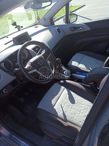 Opel Meriva 1.4 turbo COSMO