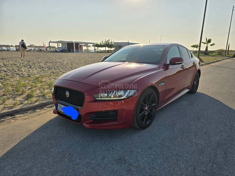 Jaguar XE 