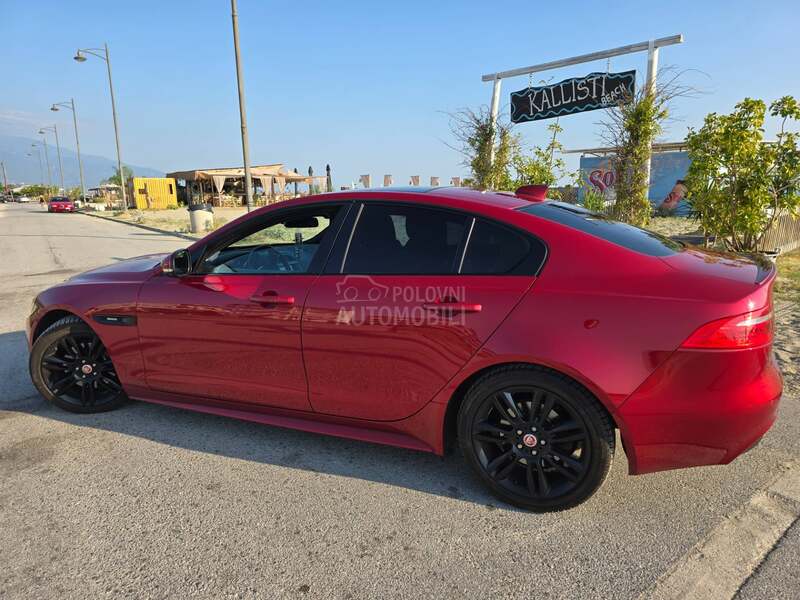 Jaguar XE 