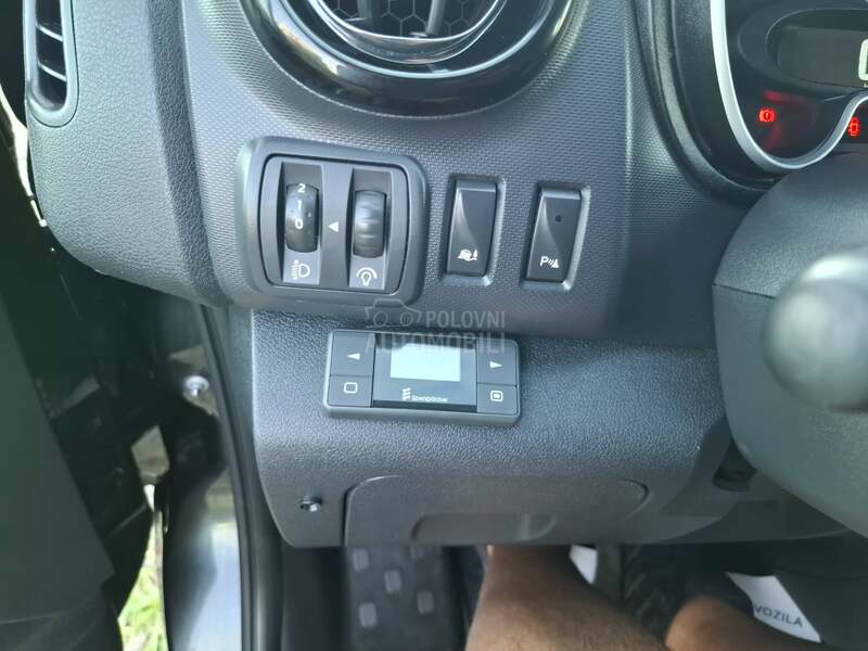 Opel Vivaro 1,6cdti 6 sedista