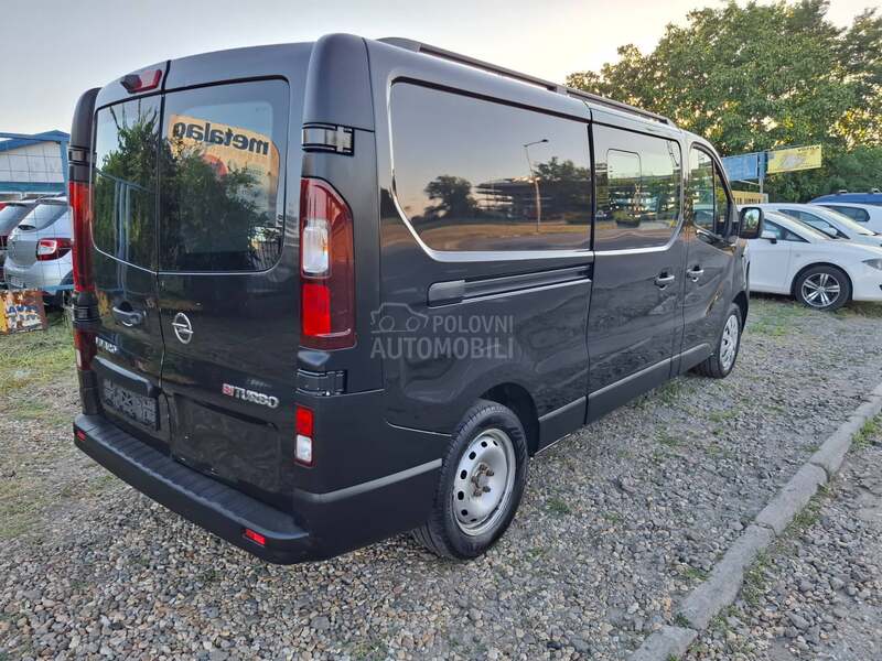 Opel Vivaro 1,6cdti 6 sedista