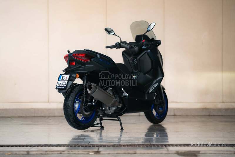 Yamaha X MAX 300