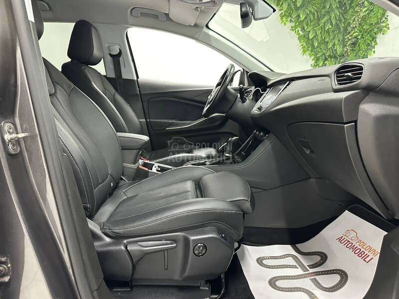 Opel Grandland X 1.2 INNOVATION
