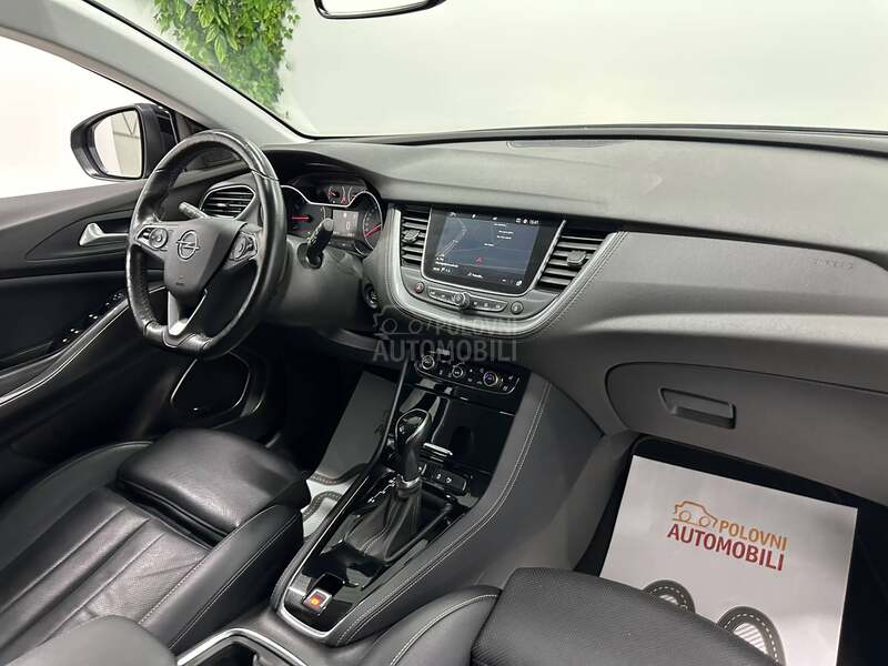 Opel Grandland X 1.2 INNOVATION