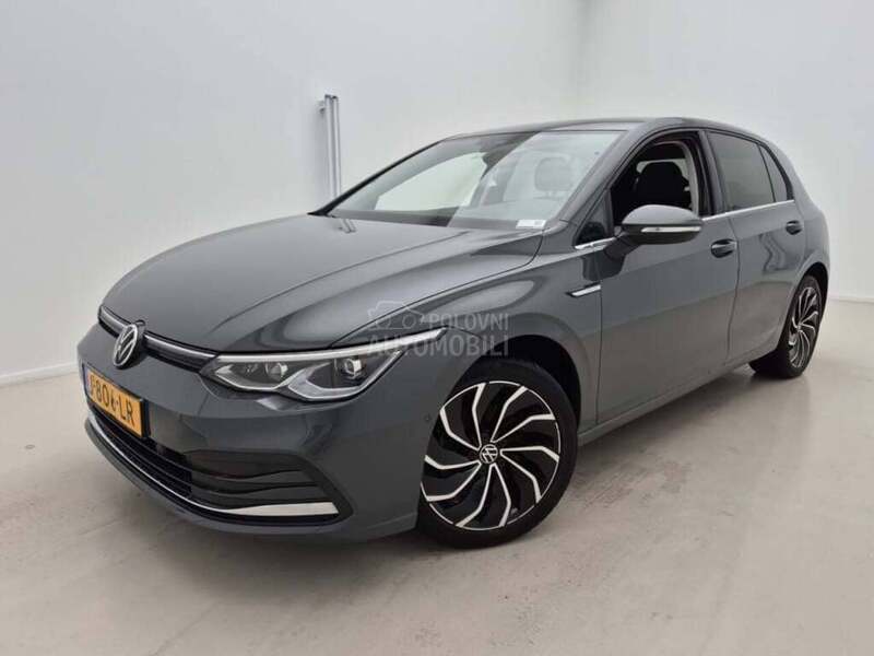 Volkswagen Golf 8 1.5 eTSI DSG