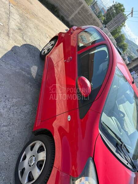 Toyota Aygo Delovi 2009. god. -  kompletan auto u delovima