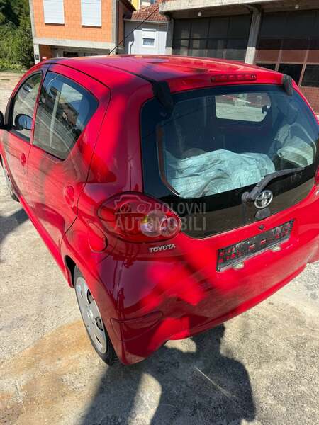 Toyota Aygo Delovi 2009. god. -  kompletan auto u delovima