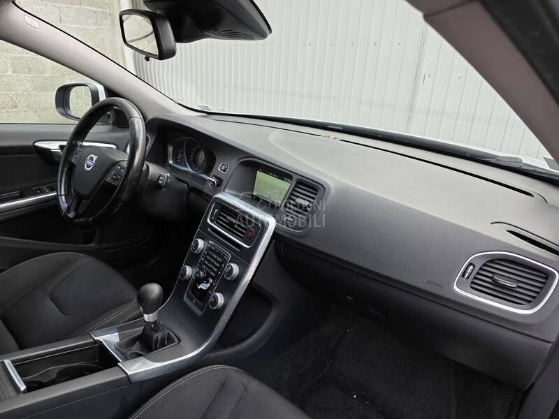 Volvo V60 1.6 D2