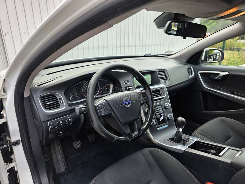Volvo V60 1.6 D2