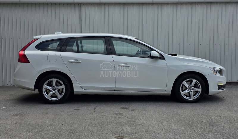 Volvo V60 1.6 D2